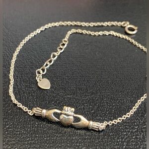 925 sterling silver Celtic Claddagh Hands Holding Heart Chain Anklet bracelet